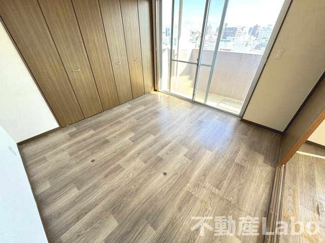 徳島市栄町３丁目の賃貸マンションの洋室