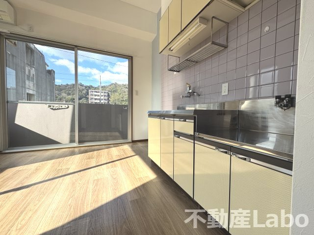 徳島市栄町３丁目の賃貸マンションのキッチン