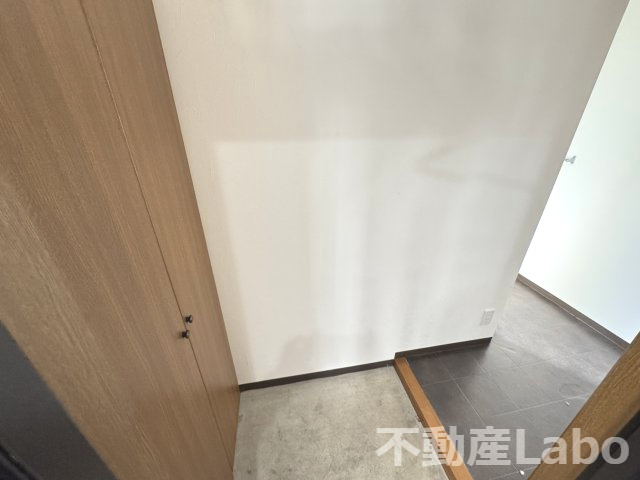 徳島市栄町３丁目の賃貸マンションの玄関