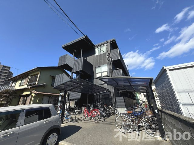 徳島市住吉１丁目の賃貸マンションの駐車場