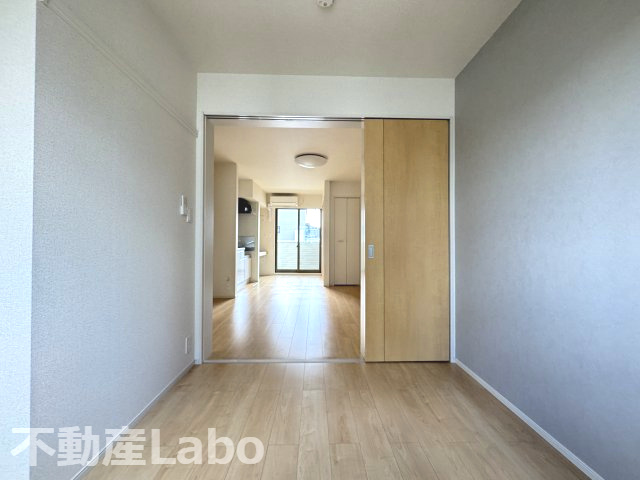 徳島市北島田町２丁目のアパートの洋室