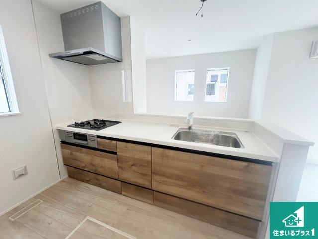 池田市伏尾台　第1期　新築一戸建ての前面道路含む現地写真|周辺は落ち着いた街並みの住宅地！子育てがしやすい住環境です！まだ未完成ですが、現地でしかわからない事もございます。是非一度ご覧ください。