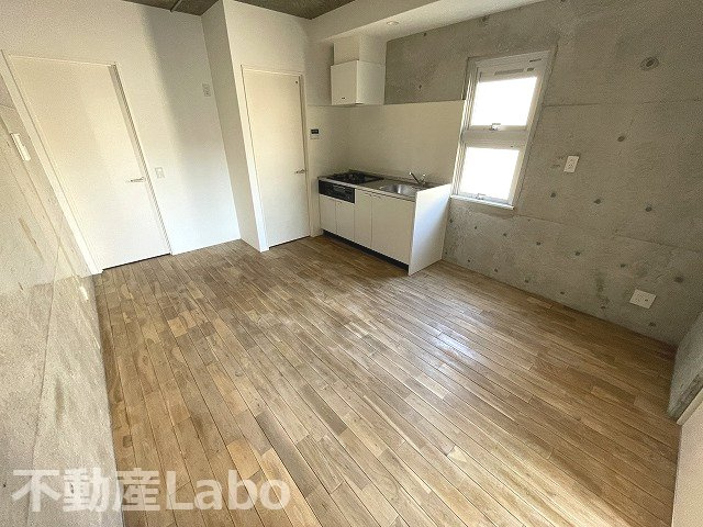 徳島市栄町２丁目の賃貸マンションの内装