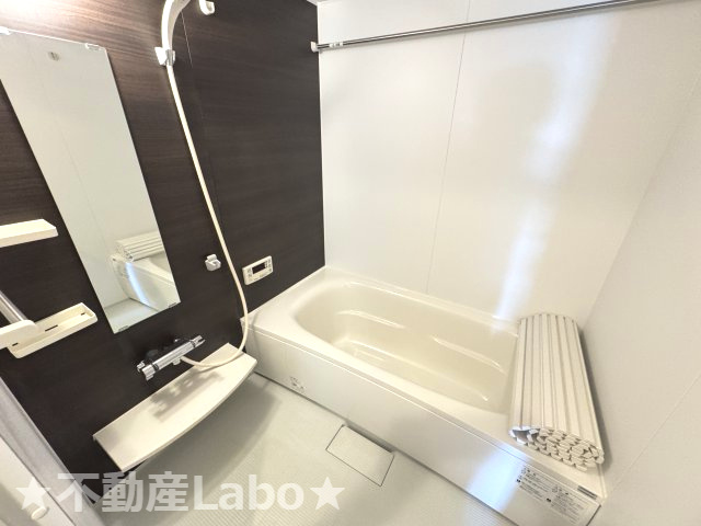 徳島市北沖洲１丁目のアパートの浴室