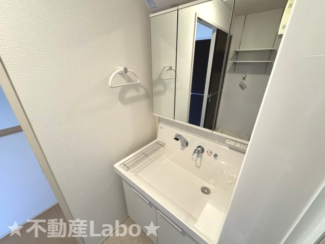 徳島市北沖洲１丁目のアパートの洗面所