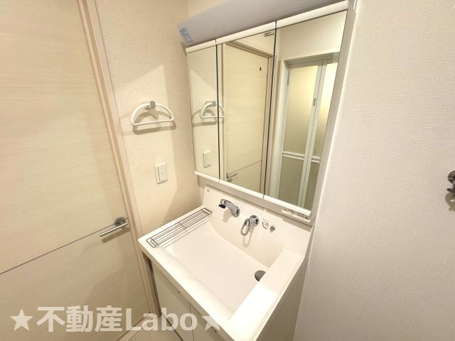 徳島市北矢三町３丁目のアパートの洗面所