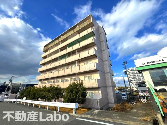 ラフォーレⅡ 106の外観