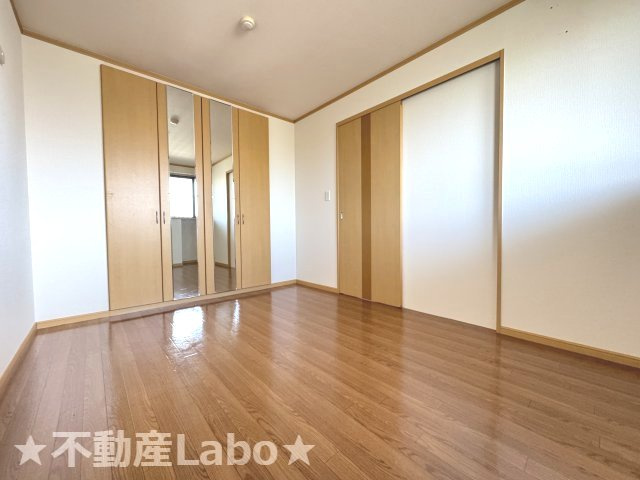 徳島市中吉野町３丁目の賃貸マンションの洋室