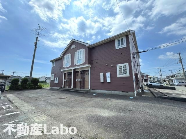 徳島市川内町榎瀬のアパート