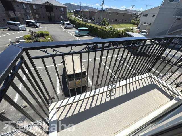 徳島市応神町古川字戎子野のテラスのバルコニー