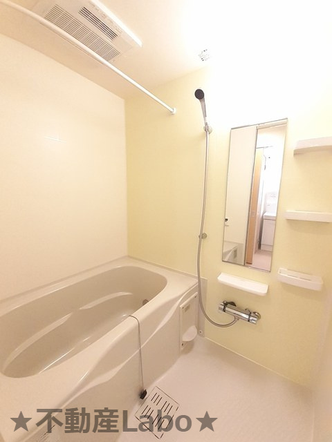 ファミール ful ful Bの浴室