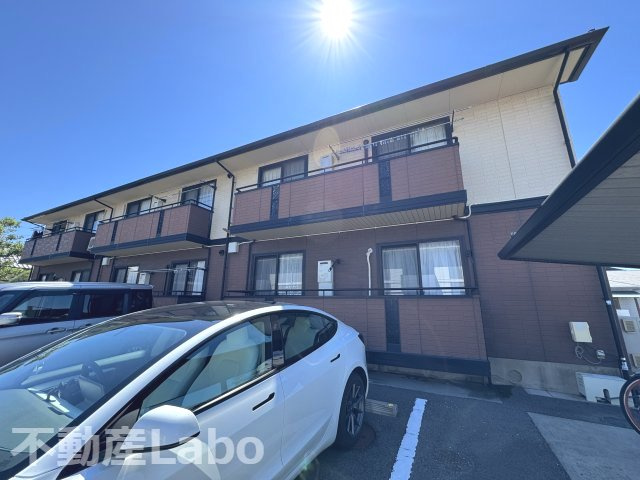 徳島市川内町榎瀬のアパート