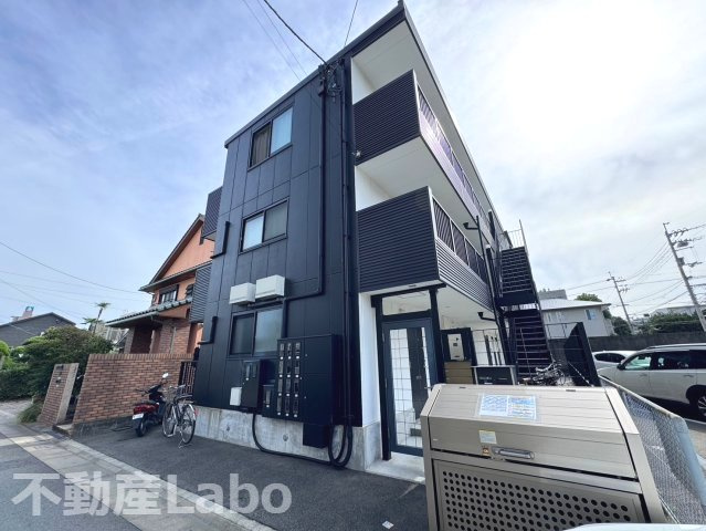 徳島市中常三島町２丁目のアパートの駐車場