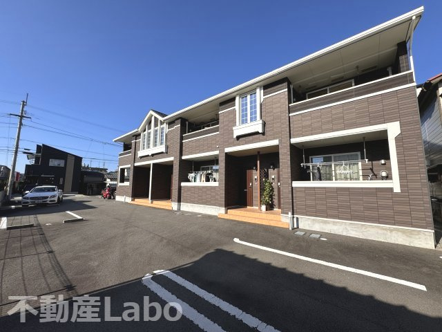 徳島市北沖洲４丁目のアパート