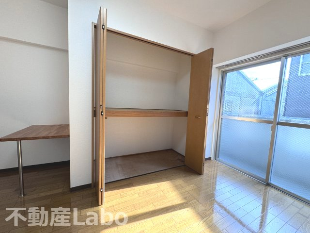 徳島市万代町５丁目の賃貸マンションの収納