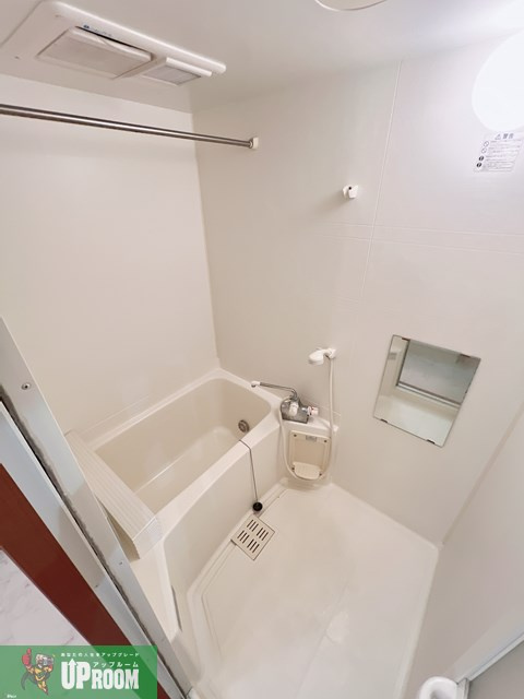 メゾンプチシャトー出口A館の浴室