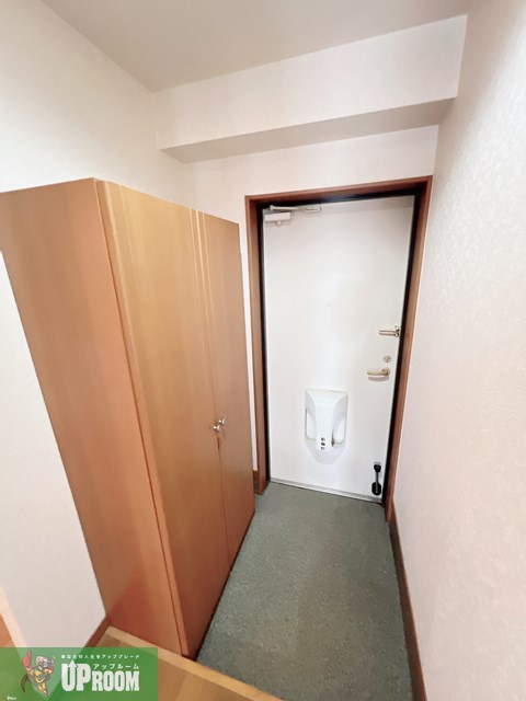 メゾンプチシャトー出口A館の玄関