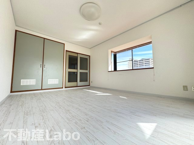 徳島市助任本町５丁目の賃貸マンションの内装