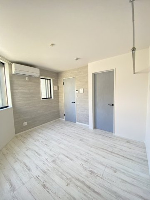 【居間・リビング】 | ルミエールⅡ | ゆったりとした居間です