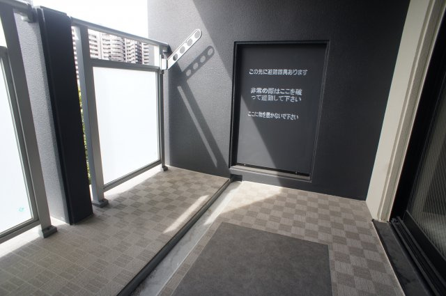 サヴォイ ラ・ピエル サフィール　4階のバルコニー|別号室のものです。現状優先になります。