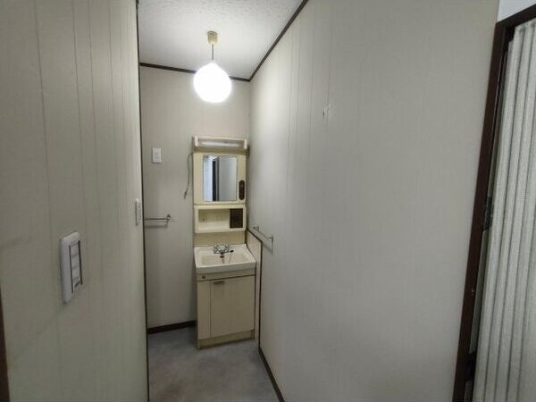 東香里園町テラスの洗面所