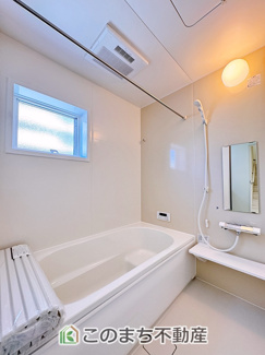 【浴室】 | LiveleGarden.S宇都宮市緑第9　1号棟 | ゆったりと入れるフルオートバスはお子様との団らんバスタイムが楽しめます♪
足を伸ばしてゆったりくつろげる１坪バスルームです☆