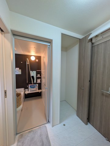 【収納】 | リーブルガーデン.S高崎市塚田町ー① | 脱衣室にも便利な収納付き♪