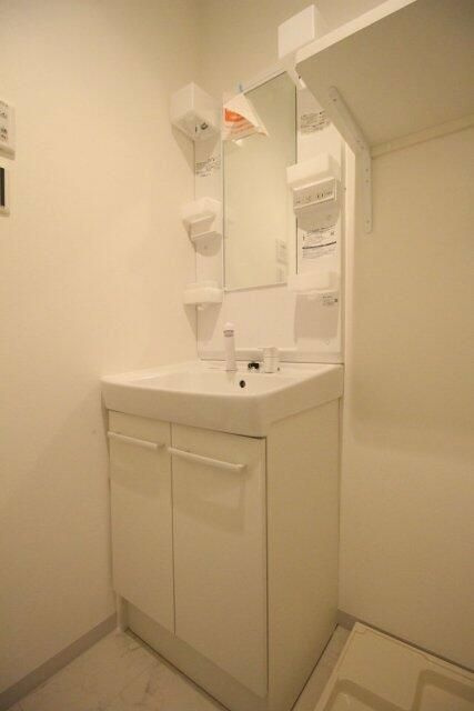 音楽マンション　セレナーデ東長崎の洗面所