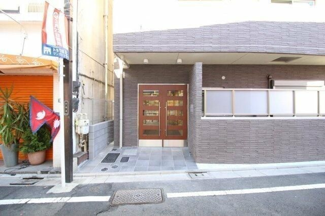 音楽マンション　セレナーデ東長崎のエントランス