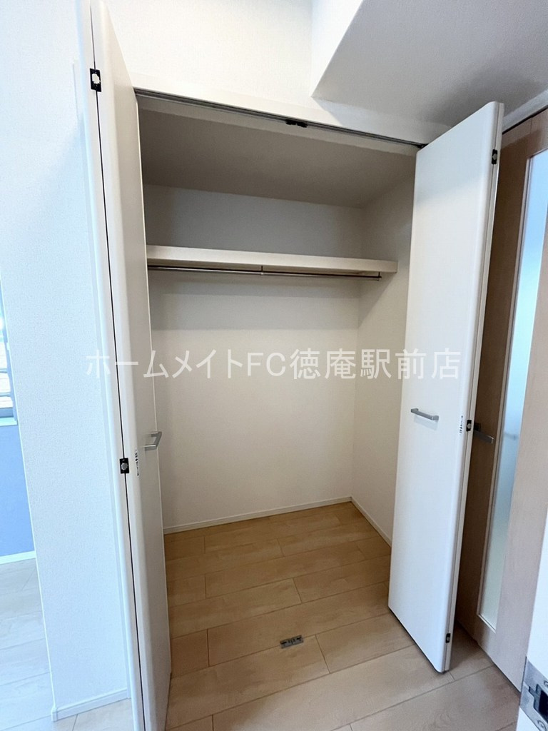 東大阪市中鴻池町２丁目のアパートの収納