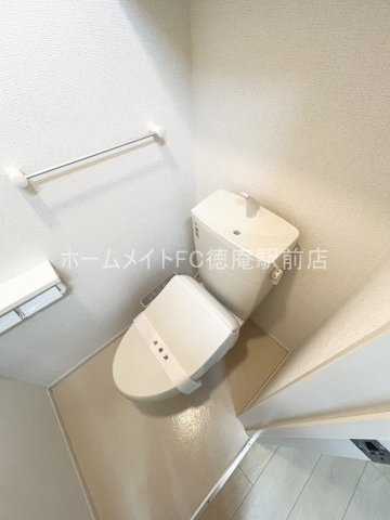 東大阪市中鴻池町２丁目のアパートのトイレ