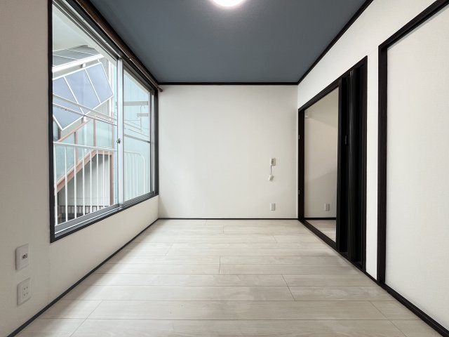 フォーブル本八幡の洋室