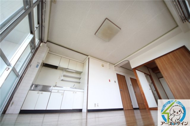 魚住コーポの居間・リビング