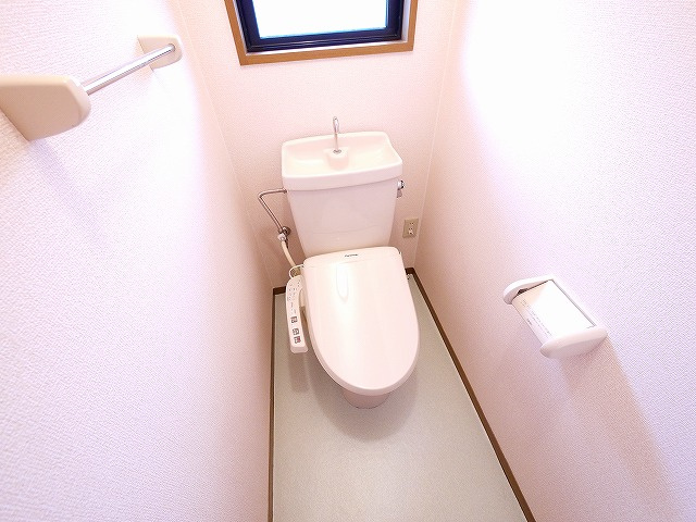アネシス　Ｄ棟のトイレ|清潔感のあるトイレです