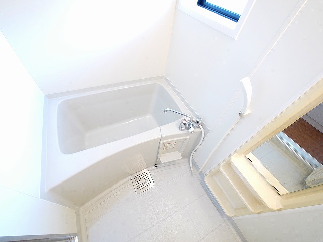 アネシス　Ｄ棟の浴室|コンパクトで使いやすいお風呂です