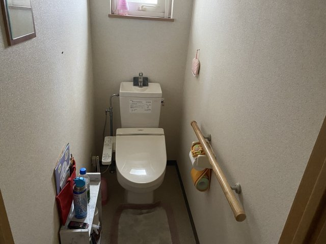 網走市字呼人159戸建のトイレ