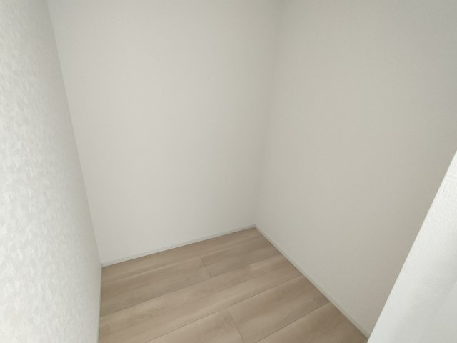 【Cradle Garden】　栃木市大平町西野田　第４　全4邸の収納|〇３号棟　ウォークインクローゼット〇
ウォークインクローゼット付きで大切なお洋服もしっかり収納できます♪
2026年3月撮影