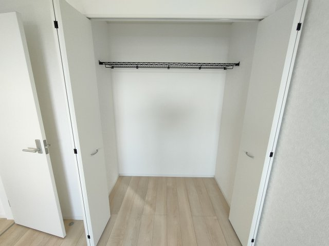 【Cradle Garden】　栃木市大平町西野田　第４　全4邸の収納|〇４号棟　クローゼット〇
上の空間も最大限活かせる収納です♪
2026年3月撮影