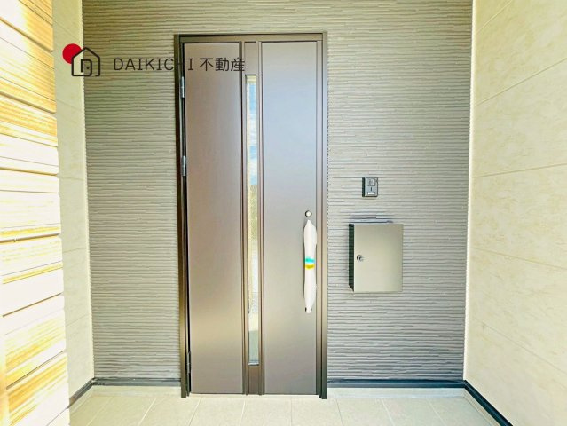 【玄関】 | 桶川市泉6期　KEIAI GRACE　新築戸建　全3棟　1号棟
