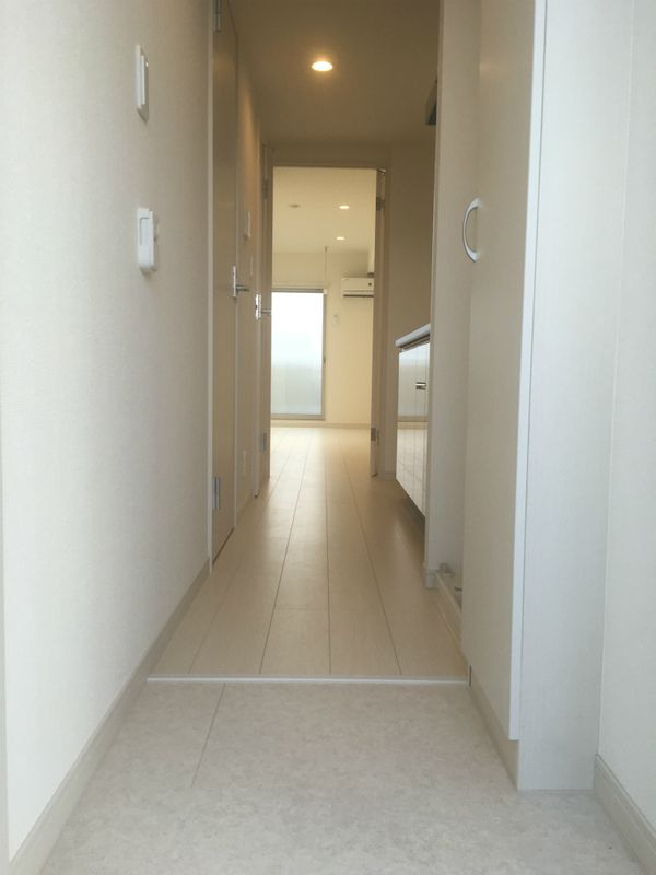 リブリ・大宮の玄関