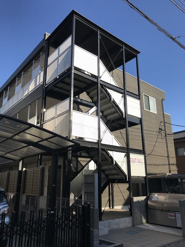 リブリ・大宮の外観