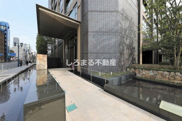 パークタワー北浜のエントランス