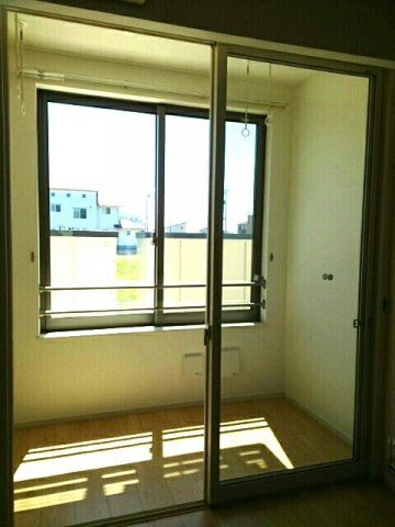 ヌーベルのその他