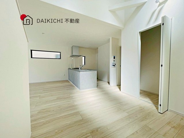 【居間・リビング】 | 桶川市泉6期　KEIAI GRACE　新築戸建　全3棟　2号棟