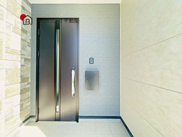 【玄関】 | 桶川市泉6期　KEIAI GRACE　新築戸建　全3棟　2号棟