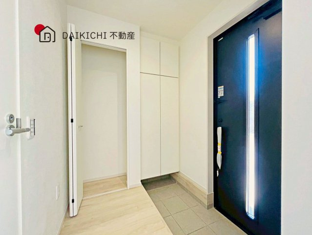 【玄関】 | 桶川市泉6期　KEIAI GRACE　新築戸建　全3棟　2号棟