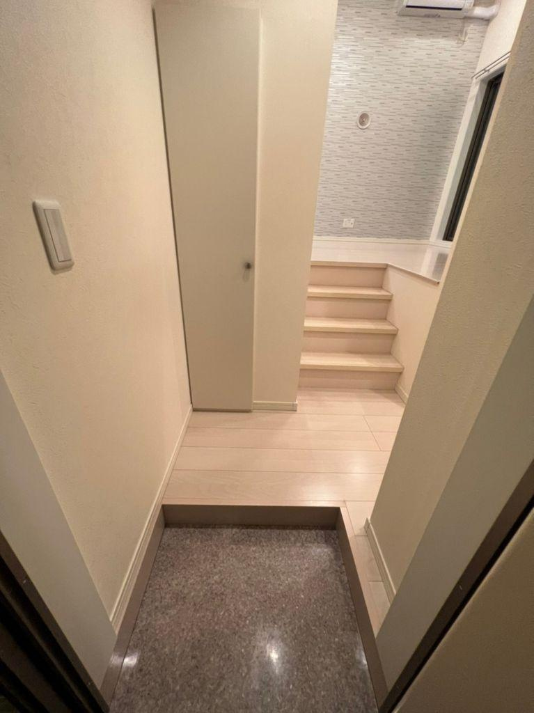 アジュール鶴舞　名古屋市賃貸　仲介手数料無料の玄関|玄関