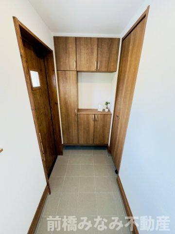 高崎市下佐野町4期　限定1棟　ハートフルタウン　新築建売の玄関|きれいな玄関です