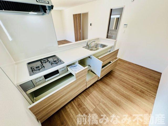 前橋市石倉町三丁目　限定1棟　ハートフルタウン　新築建売のキッチン|使いやすいキッチンです