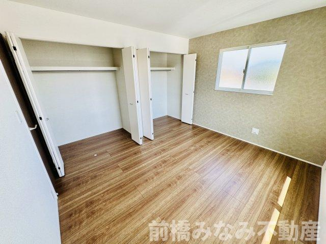 前橋市石倉町三丁目　限定1棟　ハートフルタウン　新築建売の洋室|明るい洋室です